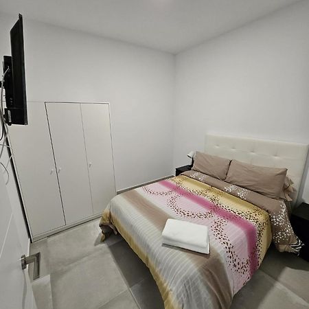 Apartments Jota Barcelona Exterior photo