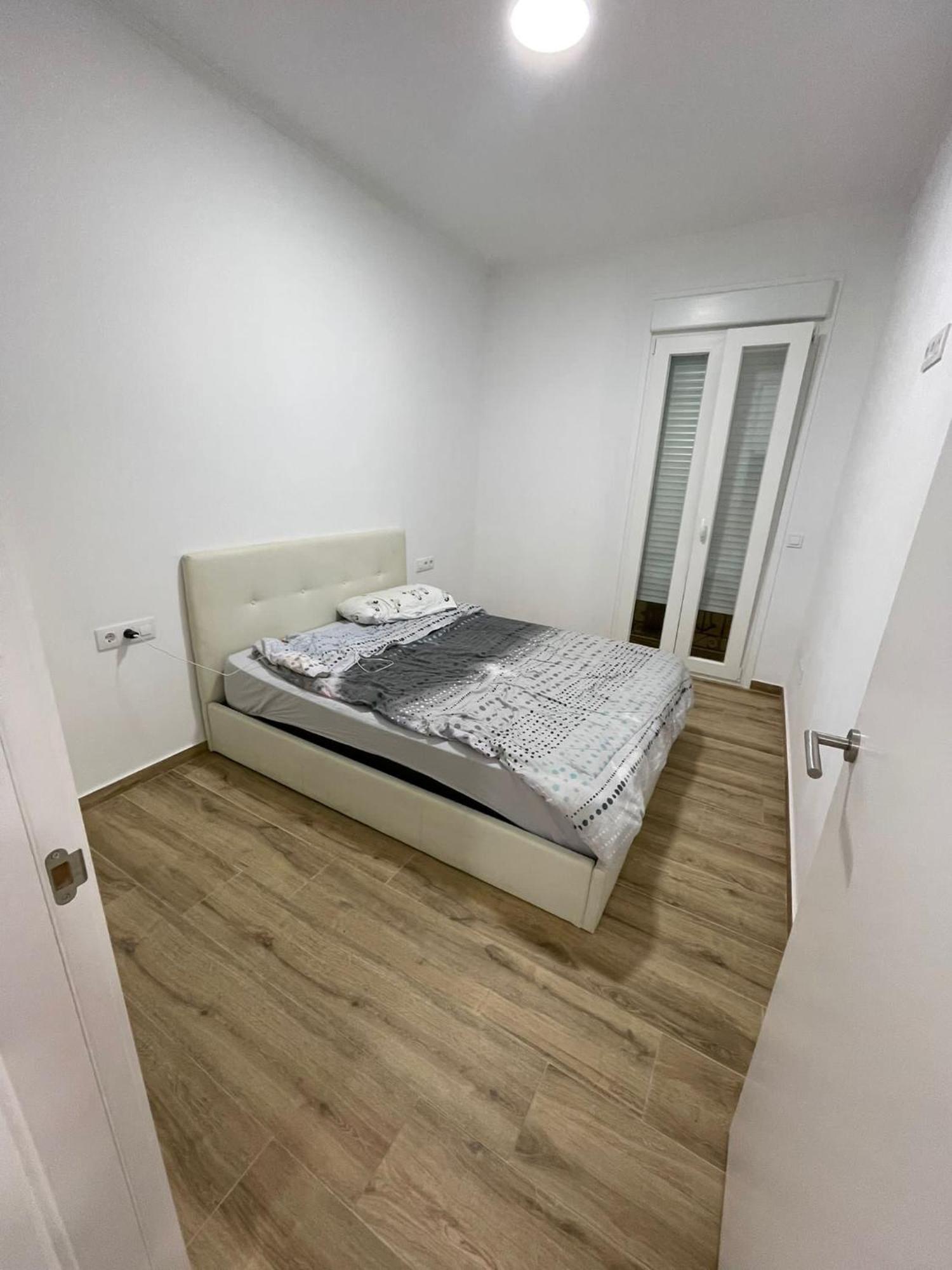 Apartments Jota Barcelona Exterior photo